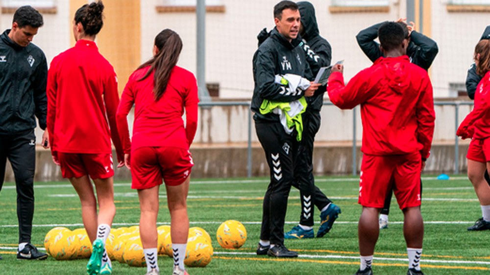 Yerai Martinen taldeak bihar eta etzi prestatuko du Valentziaren aurkako partidua