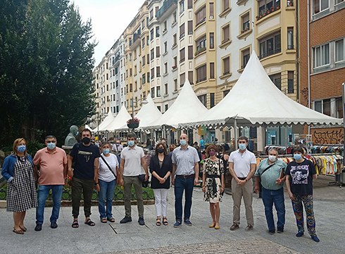 Zabaldu dute gaurtik barixakura bitartean martxan egongo den Udako Merkealdien Azoka