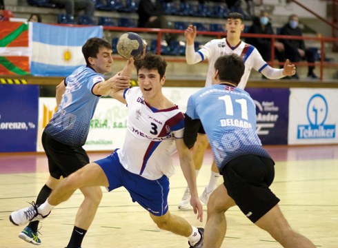 Zailtasun desberdineko neurketei egingo diete aurre Mecalbe Eibar Eskubaloiko talde nagusiek