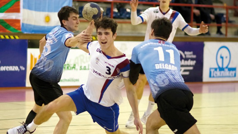 Zailtasun desberdineko neurketei egingo diete aurre Mecalbe Eibar Eskubaloiko talde nagusiek