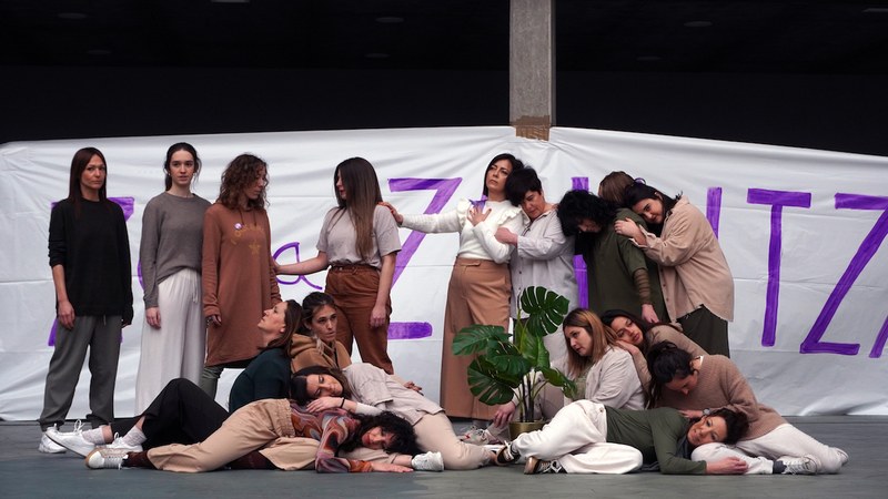 Zaintzaren inguruko ikuskizuna eskaini du Kaxak