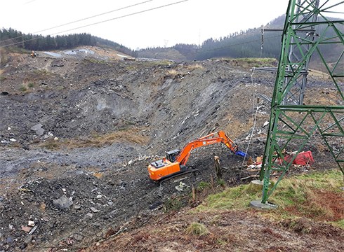 "Zaldibar Argitu, ereduaren agortzea agerian" manifestua sinatu dute 84 irakasle eta kultur eragilek