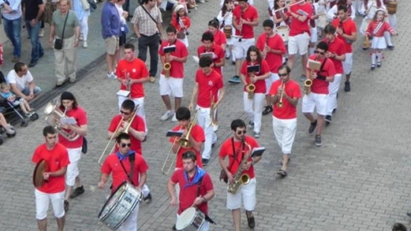 Zapatuan Bergarako San Martin jaietan izango da Ustekabe fanfarrea