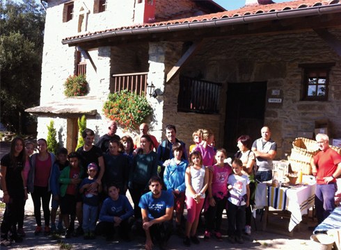 Zapaturako Sosola baserrira irteera antolatu du Legarreko jai batzordeak