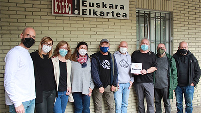 Zaporeak Elkarteak ...eta kitto! Euskara Elkarteari esker ona erakutsi dio