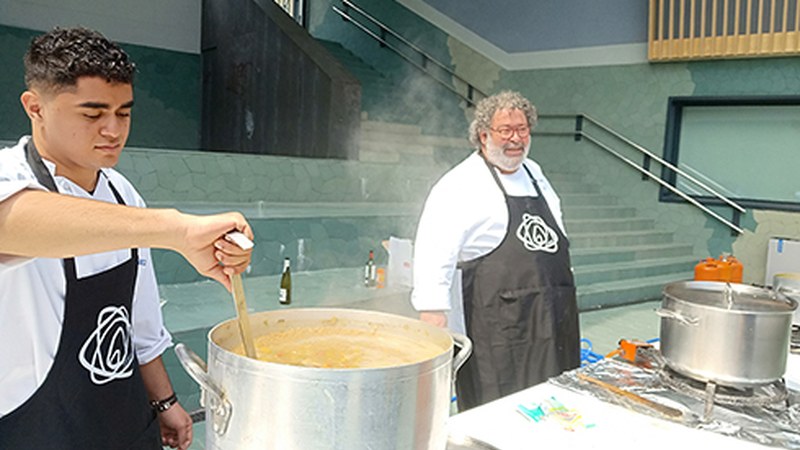 Zaporeak-en aldeko zozketan saritutako zenbakiak eta ordezkoak