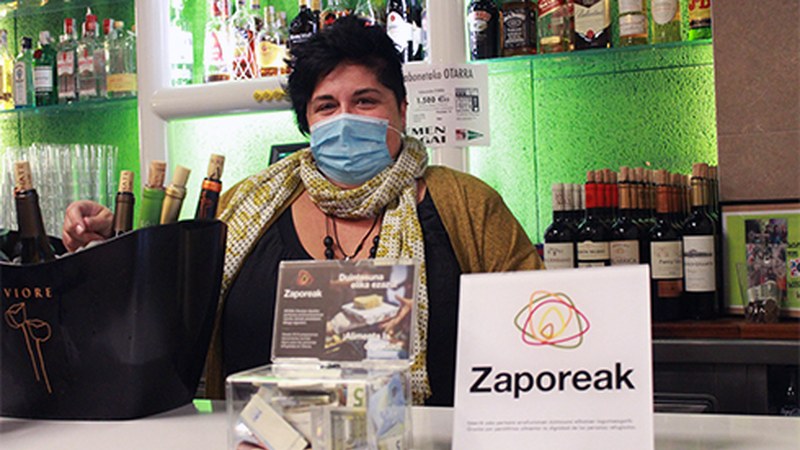 Zaporeaki laguntzeko itsulapikoak domekara arte egongo dira tabernetan