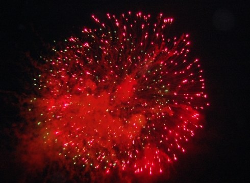 Zaragozako suzko erroberek argitu zuten San Juan gaua