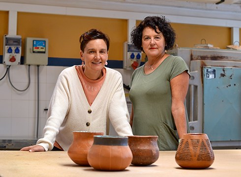 Zeramika Eskola eskurik onenetan