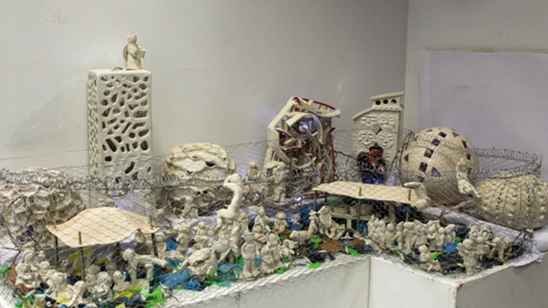 Zeramika Eskolako ikasleen jaiotza ipini dute Portalean