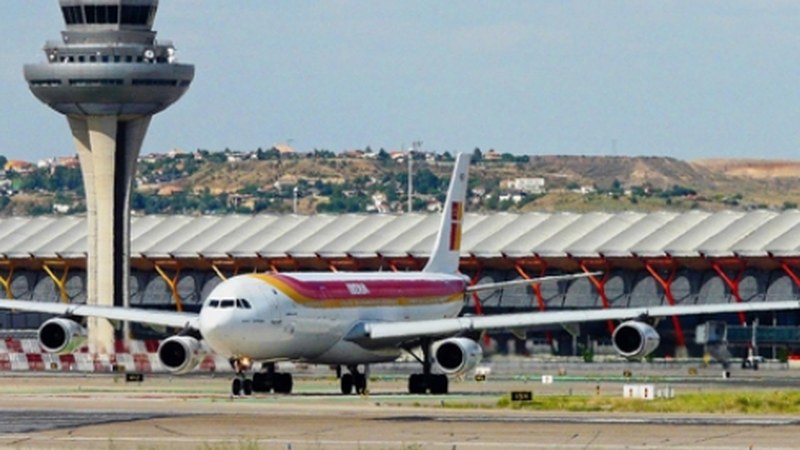 Zerbitzu zuzena Eibartik Barajasko aireporturaino