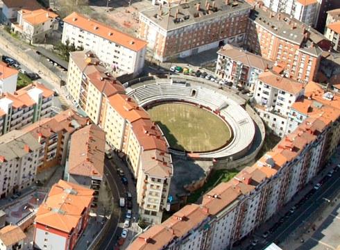 Zezen plaza berdegune bat jartzeko botako duten iragarpena “gaizki ulertze” bat izan da, Udalaren arabera