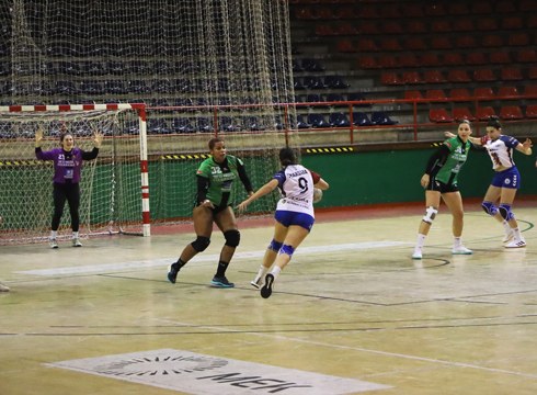 Zilarrezko Mailako Mek Eibar Eskubaloiak Basaurin jokatuko du zapatuan