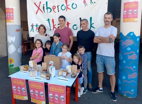 Zuberoako ikastolen aldeko otarrak eskuragarri