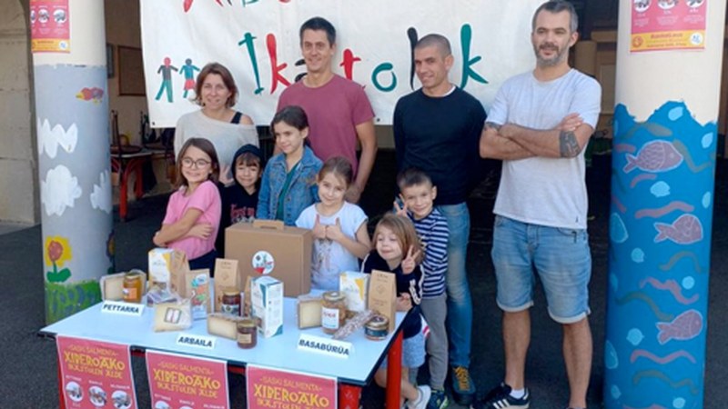 Zuberoako ikastolen aldeko otarrak eskuragarri