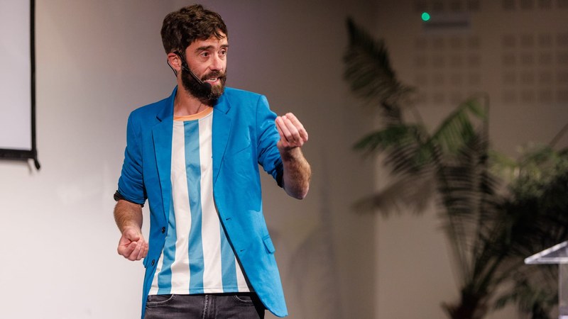 Zuhaitz Gurrutxaga: “Gutxitan jakiten da futbolariek benetan zer pentsatzen edo sentitzen duten”