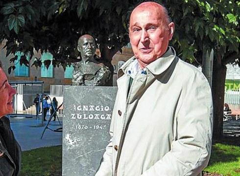 Zuloaga pintorearen lana gehien zabaldu duen Ramon Suarez hil da