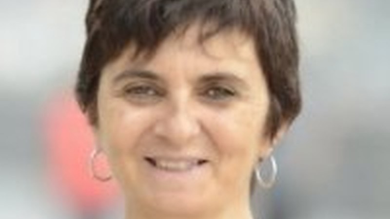 “ZURE BURUA KOKATZEN IKASTEN, bihur ezazu  zure etxea ETXE-BIZITZA BAT”