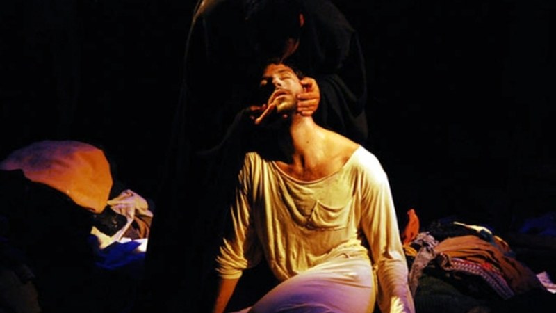 Zuzeneko musikarekin girotutako Lazaro antzezlana gaur Coliseoan