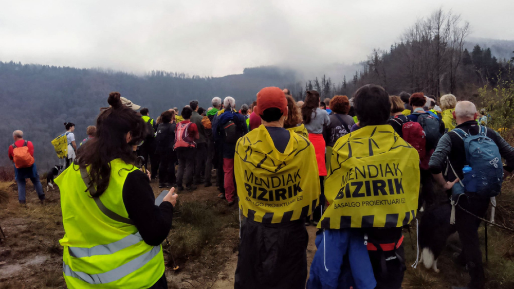 Basalgoko proiektuak izango lituzkeen ondorioak salatu dituzte Topinburun