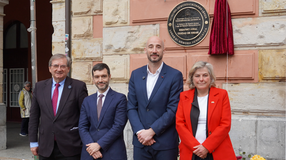 Eibar Memoria Demokratikoaren Leku izendatu dute, II. Errepublikaren 95. urteurrenean
