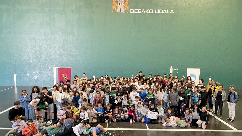 Eskualdeko 150 ikasle baino gehiago bildu dira We Make Debabarrena! STEAM erronkako sari banaketan