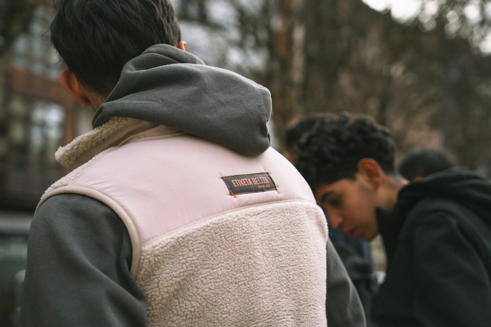 Etiketazko arropa eraldaketa sozialerako