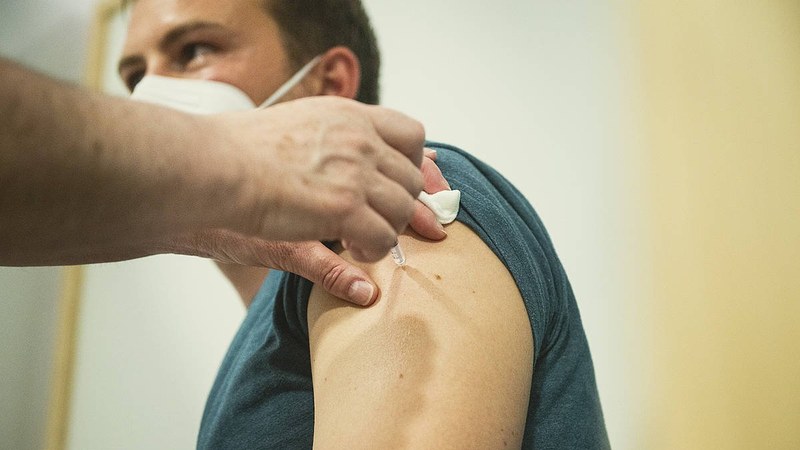 Gripearen eta COVID-19aren aurkako txertoak hartzeko aukera Eibarren eta Soraluzen
