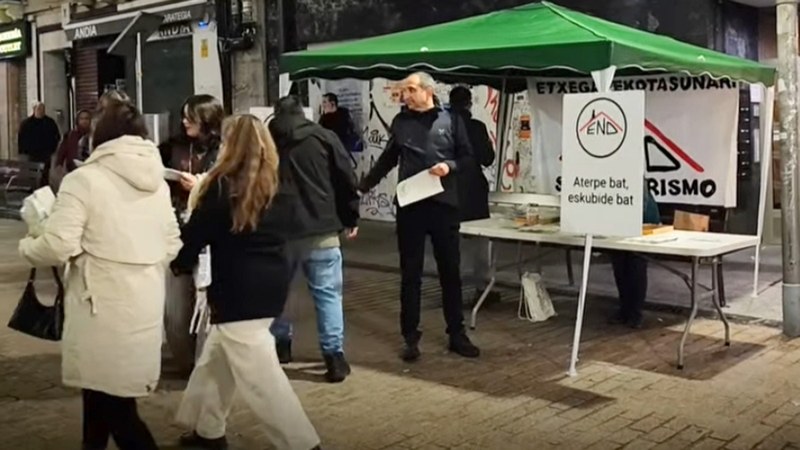 Kale-egoeran daudenentzat harrera dispositiboa zabaltzea eskatzeko sinadurak bilduko dituzte zapatu honetan ere