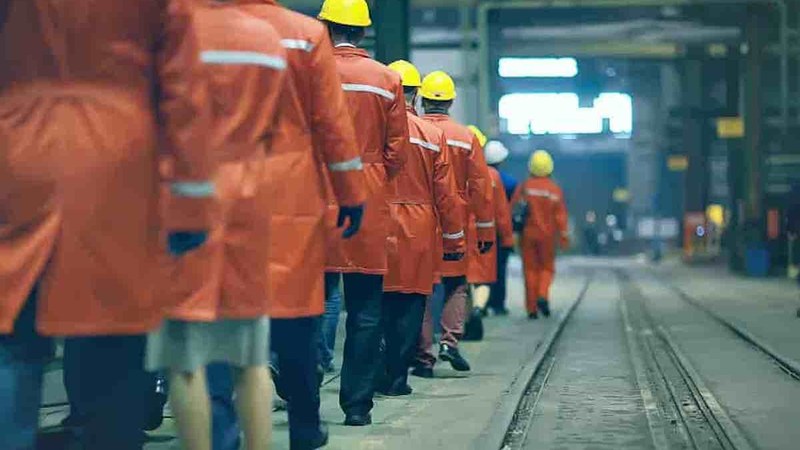 Langabezia-tasak behera egin du Eibarren zein Debabarrenean