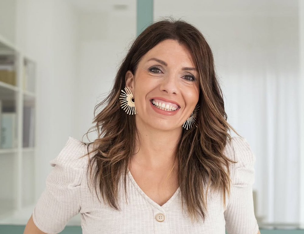 MAITANE ORMAZABAL: "Mugikorrean ditugun sare sozialen aplikazioek euren zerbitzura nahi gaituzte"