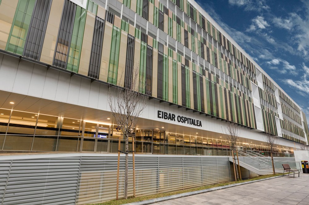 Osakidetzako eta Osasunbideko medikuek astebeteko grebak egingo dituzte hilero