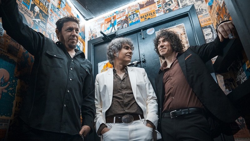 Oscar Avendaño, musikaria: “Langile klasearen parte gara bizitzan zein r’n’rollean, eta harro gaude horretaz”