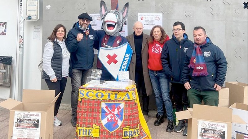 Zaporeak proiektuari laguntzeko pardina dilistak biltzen hasi dira