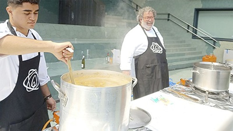 Zaporeak proiektuari laguntzeko tuper solidarioa egingo da bihar goizean Ermuan