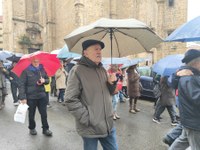 Zortzi urteko borroka ospatzeko manifestazioa egin dute pentsiodunek Zortzi urteko borroka ospatzeko manifestazioa egin dute pentsiodunek